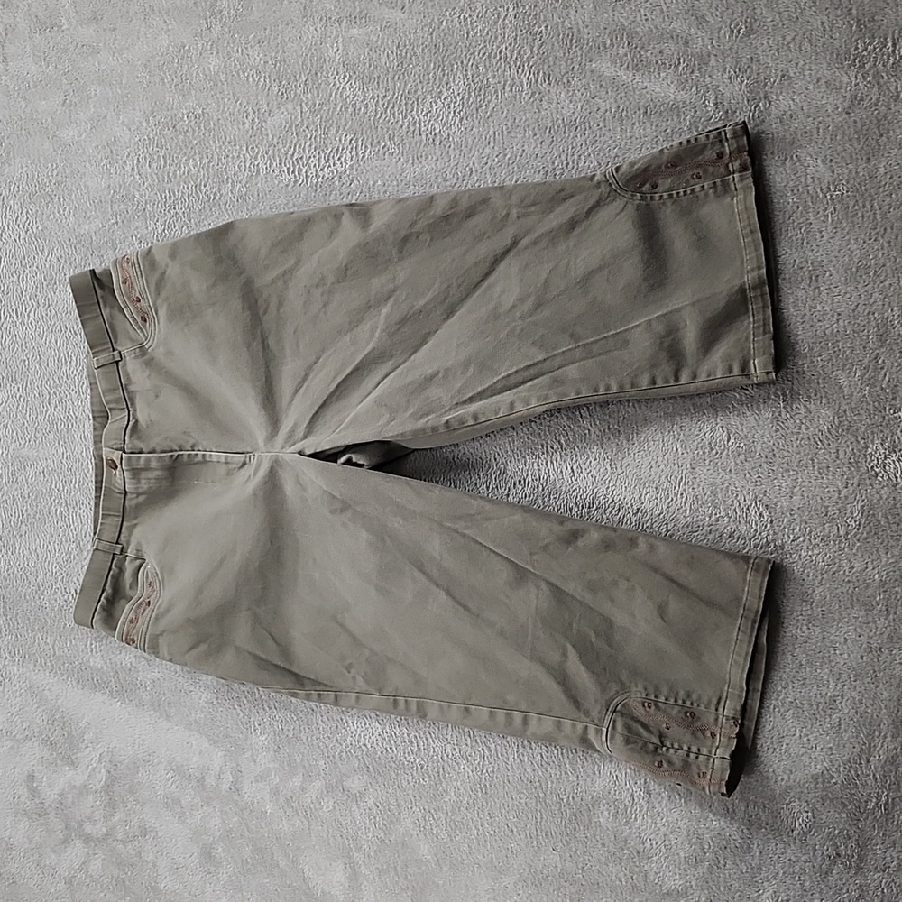 Lana Sport Shorts Womens Size 12 Embroidered Floral Pockets High Waist Casual